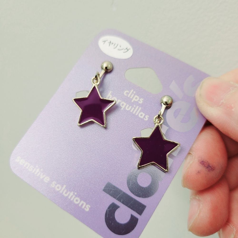 Brand New Claire's Gold Tone Purple Star Clip On Earrings